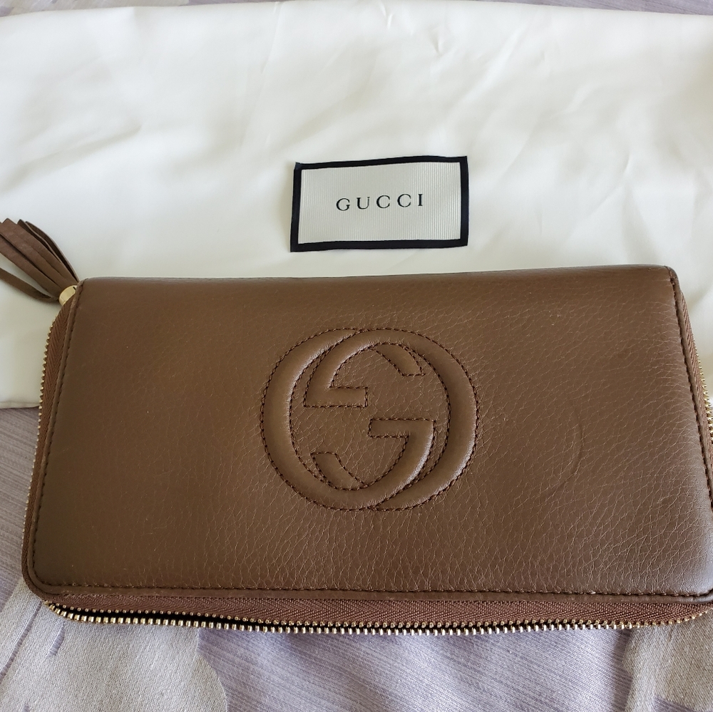 Authentic Gucci Soho Wallet Brown Pepple Leather
